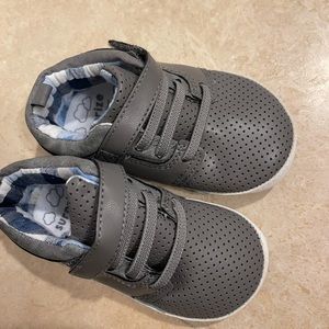 Stride rite baby shoes